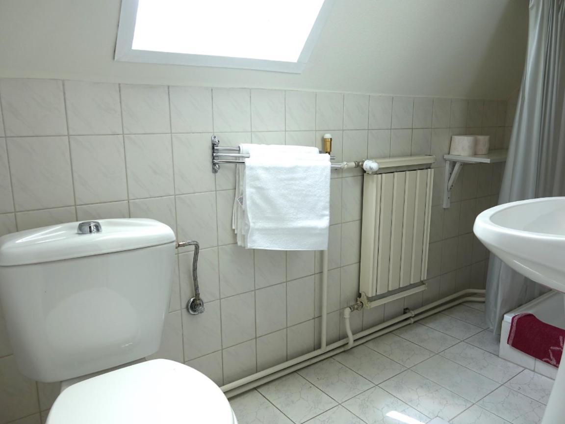 Quiet Room In Budapest Near Airport With Free Parking 외부 사진